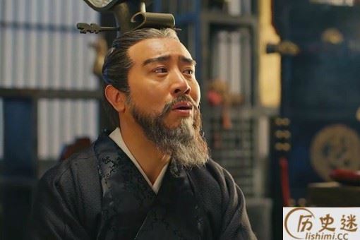 曹操学狗叫,为什么只有许褚敢笑出来