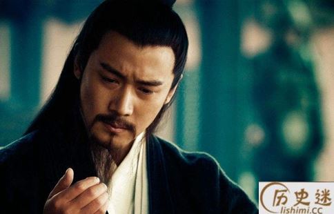 卧龙凤雏得一可安天下后一句话是什么