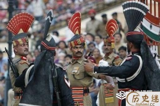 印巴边界军人换岗仪式为什么搞笑