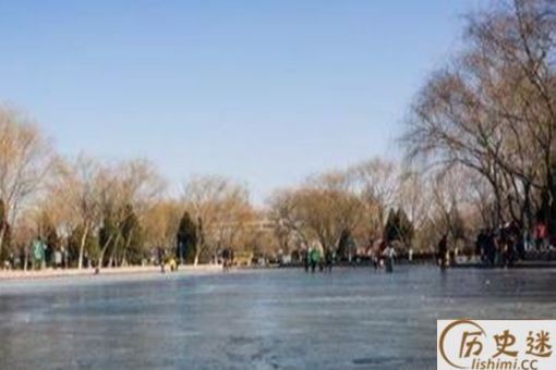 15岁女革命者救落水儿童丧命,20年后落水儿童却走上不归路