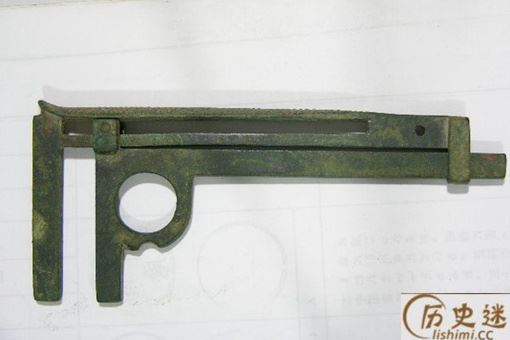 王莽穿越的物证手机长什么样