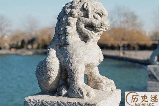 石狮子嘴里的球是怎样放进去的