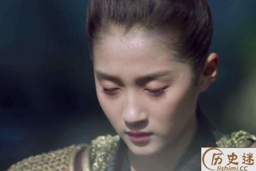 中国史上第一位女将军,死后埋了48座坟,48个送葬队伍全部被毒死