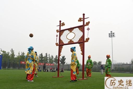 蹴鞠和足球是一项运动么