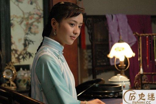 吞金自杀真的能划破肠子吗