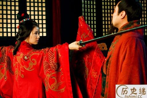 刘备为什么能在涿县这个新手村招募到两位顶级武将啊