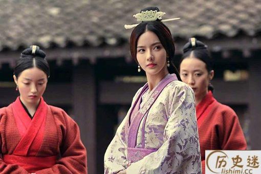 曹丕喜欢郭照还是甄宓