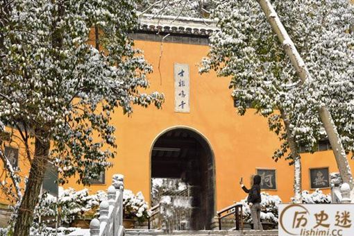 被南京鸡鸣寺算命的老太纠缠怎么办