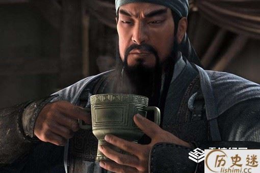 为什么后人拜关羽,却不拜刘备张飞