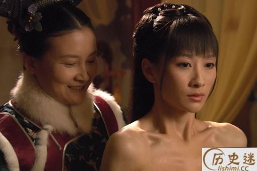 乾隆死后,嘉庆是怎么对待乾隆的50多位妃子的