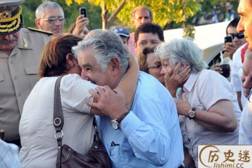 世界上最穷的总统是谁