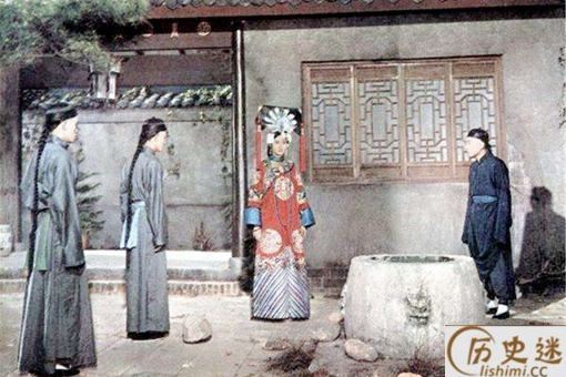 珍妃井连头都塞不进去,慈禧是怎么把珍妃推下去的