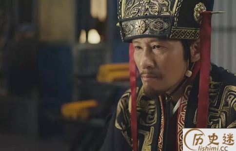 为什么曹操给荀彧一个空碗荀彧就自杀了