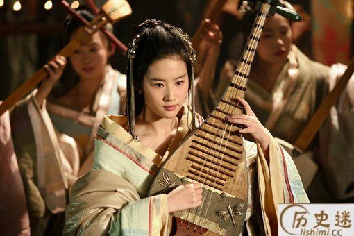 刘邦在项羽面前干虞姬是真的吗