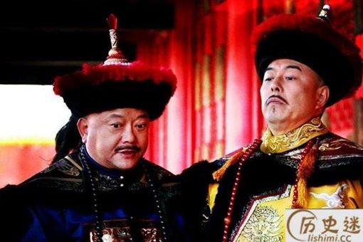 和珅为什么不巴结下嘉庆