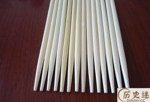 一次性筷子尾部99%人都用错了