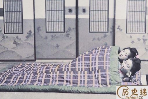 为何日本人喜欢睡地上不喜欢睡床