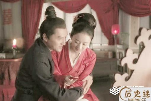 古人纳妾行房妻子为何要站在一旁