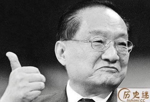 李敖总是骂金庸,金庸为什么不选择反击