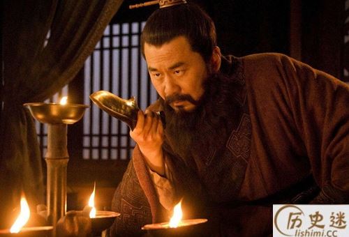 老不看三国少不看水浒是什么意思