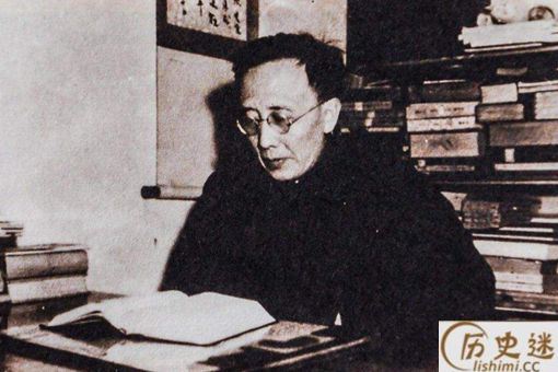 鲁迅与郭沫若之间的互怼,几个字遍表达了一生