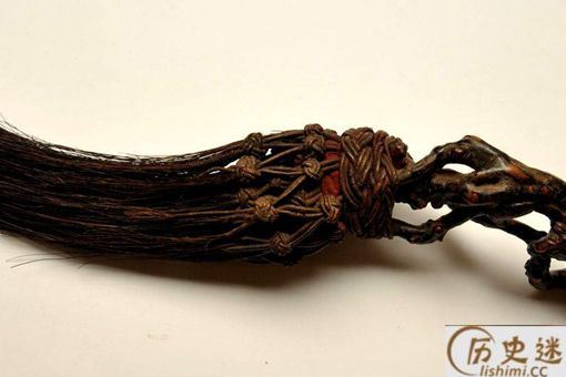 为什么道士和太监都拿拂尘