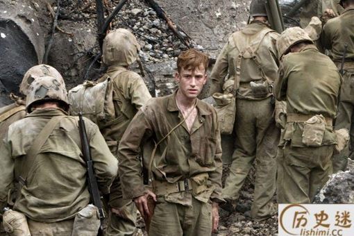 盟军军舰伪装成荒岛,逃过日本的追杀