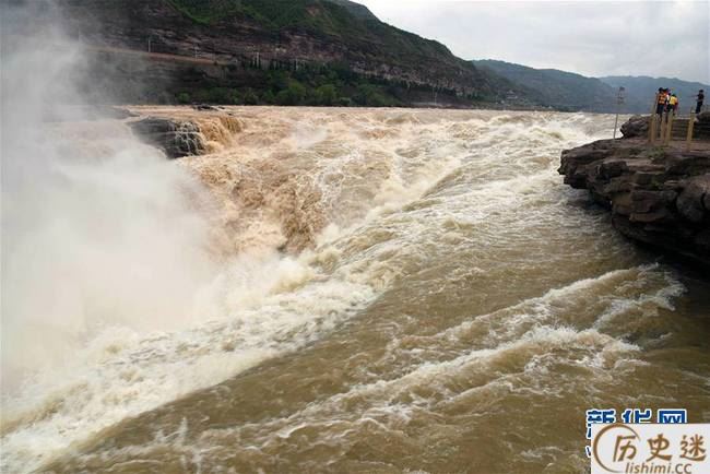 壶口瀑布半清半浊是怎么形成的