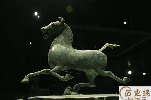 马踏飞燕为何不拍正面