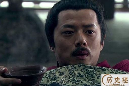 韩信做的三件缺德事是三件