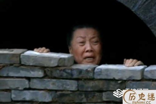 瓦罐坟老人为什么不跑