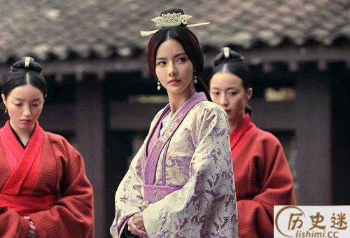 曹操抢老婆竟然从小就有这个习惯