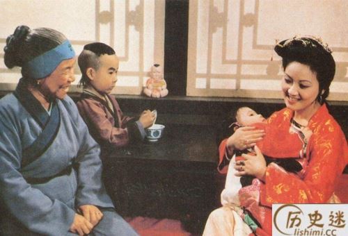 七品芝麻官一年能拿多少工资呢