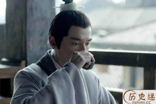 古人说的“男不摸头，女不摸腰”其中真正的含义是指什么