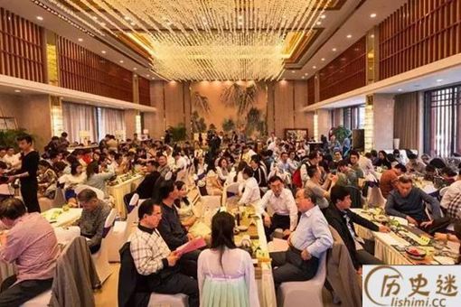 为什么中国人更热衷于茶话会