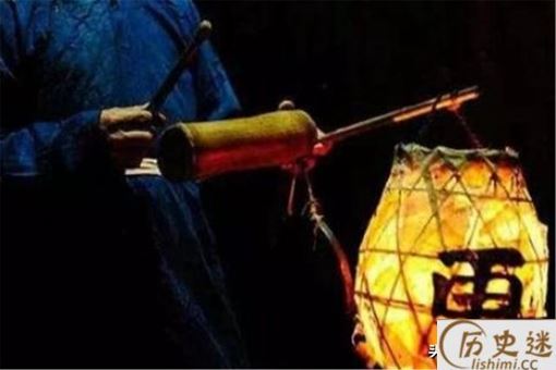 古代巡夜人喊得“一更人,二更火,三更鬼,四更贼,五更鸡”是什么意思